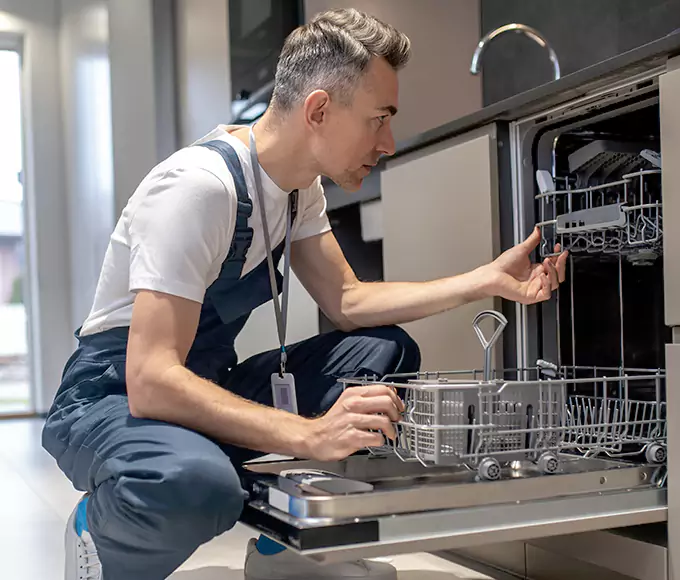 Why Newtonville Homeowners Pick Newtonville Appliance Pro for Every Dishwasher Breakdown?