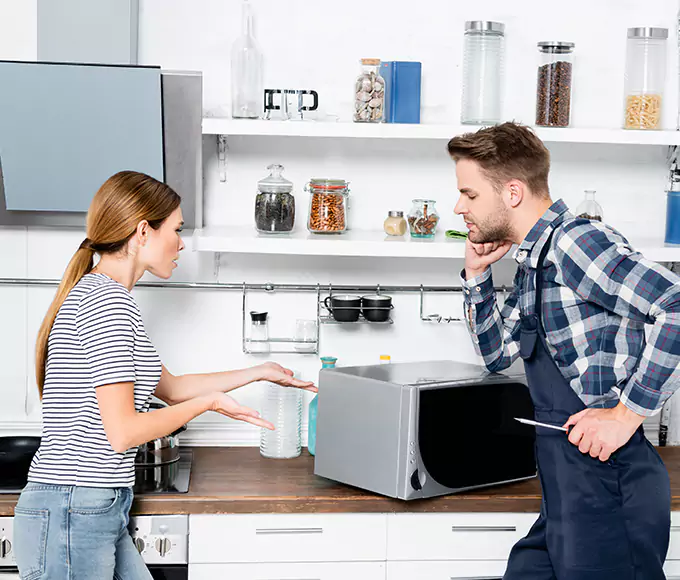 Why Newtonville Homeowners Trust Newtonville Appliance Pro for Every Microwave Fix?